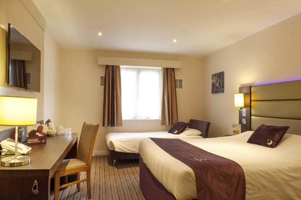 Premier Inn Dunfermline Pokój zdjęcie