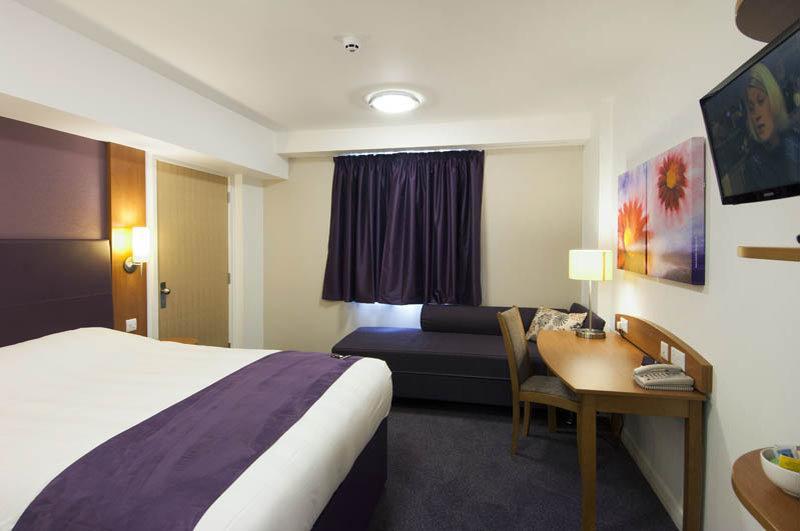 Premier Inn Dunfermline Zewnętrze zdjęcie